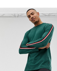 grünes T-Shirt mit einem Rundhalsausschnitt von Burton Menswear