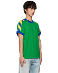grünes T-Shirt mit einem Rundhalsausschnitt von adidas Originals