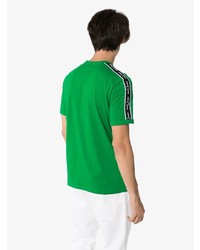 grünes T-Shirt mit einem Rundhalsausschnitt von Fred Perry