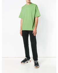 grünes T-Shirt mit einem Rundhalsausschnitt von Balenciaga
