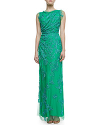 grünes verziertes Kleid