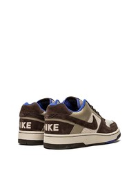 hellbeige bedruckte Leder niedrige Sneakers von Nike