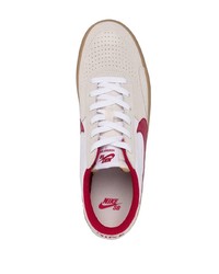 hellbeige bedruckte Leder niedrige Sneakers von Nike