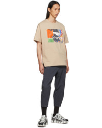 hellbeige bedrucktes T-Shirt mit einem Rundhalsausschnitt von Li-Ning
