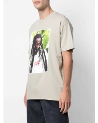 hellbeige bedrucktes T-Shirt mit einem Rundhalsausschnitt von Supreme