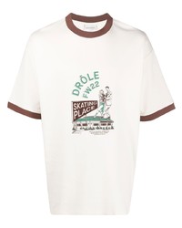 hellbeige bedrucktes T-Shirt mit einem Rundhalsausschnitt von Drôle De Monsieur