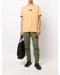 hellbeige bedrucktes T-Shirt mit einem Rundhalsausschnitt von The North Face