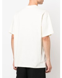 hellbeige bedrucktes T-Shirt mit einem Rundhalsausschnitt von MSGM