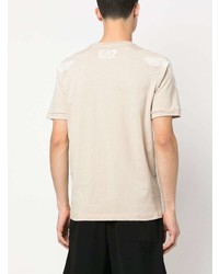 hellbeige bedrucktes T-Shirt mit einem Rundhalsausschnitt von Ea7 Emporio Armani