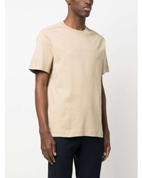 hellbeige bedrucktes T-Shirt mit einem Rundhalsausschnitt von Calvin Klein