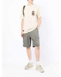 hellbeige bedrucktes T-Shirt mit einem Rundhalsausschnitt von Alpha Industries