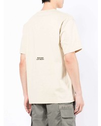 hellbeige bedrucktes T-Shirt mit einem Rundhalsausschnitt von Alpha Industries