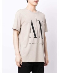 hellbeige bedrucktes T-Shirt mit einem Rundhalsausschnitt von Armani Exchange