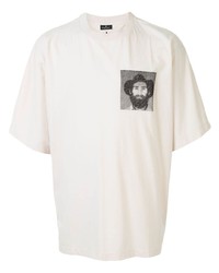 hellbeige bedrucktes T-Shirt mit einem Rundhalsausschnitt von Marcelo Burlon County of Milan