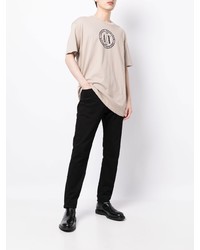 hellbeige bedrucktes T-Shirt mit einem Rundhalsausschnitt von Armani Exchange