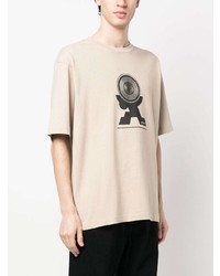 hellbeige bedrucktes T-Shirt mit einem Rundhalsausschnitt von Ambush