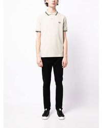 hellbeige besticktes Polohemd von Fred Perry