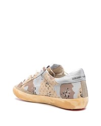 hellbeige Camouflage Segeltuch niedrige Sneakers von Golden Goose