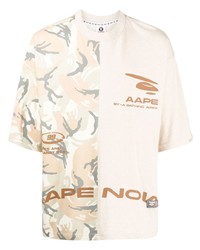 hellbeige Camouflage T-Shirt mit einem Rundhalsausschnitt von AAPE BY A BATHING APE