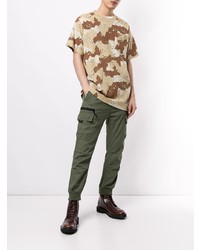 hellbeige Camouflage T-Shirt mit einem Rundhalsausschnitt von Izzue