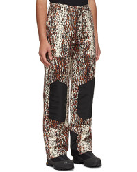 hellbeige Chinohose mit Leopardenmuster von Phipps