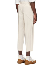 hellbeige Chinohose von 132 5. ISSEY MIYAKE