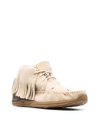 hellbeige Chukka-Stiefel aus Wildleder von VISVIM