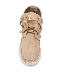 hellbeige Chukka-Stiefel aus Wildleder von VISVIM