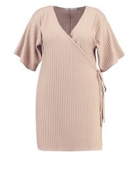 hellbeige Freizeitkleid von Missguided
