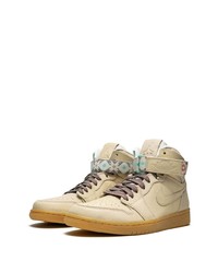 hellbeige hohe Sneakers aus Leder von Jordan