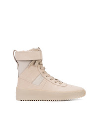 hellbeige hohe Sneakers aus Leder von Fear Of God