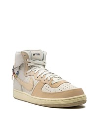 hellbeige hohe Sneakers aus Leder von Nike