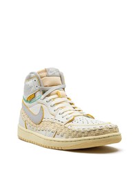 hellbeige hohe Sneakers aus Leder von Jordan