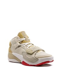 hellbeige hohe Sneakers aus Leder von Jordan