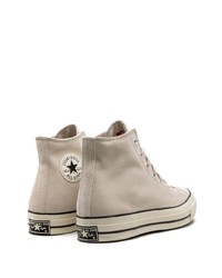 hellbeige hohe Sneakers aus Segeltuch von Converse