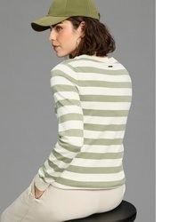 hellbeige horizontal gestreifter Pullover von Laura Scott