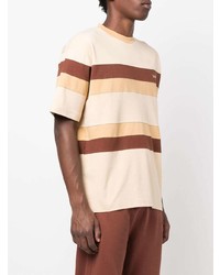 hellbeige horizontal gestreiftes T-Shirt mit einem Rundhalsausschnitt von Drôle De Monsieur