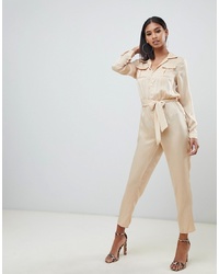 hellbeige Jumpsuit aus Satin