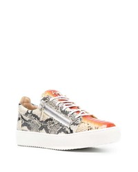 hellbeige Leder niedrige Sneakers mit Schlangenmuster von Giuseppe Zanotti