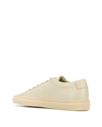 hellbeige Leder niedrige Sneakers von Common Projects