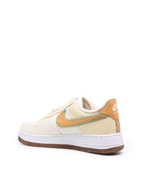 hellbeige Leder niedrige Sneakers von Nike