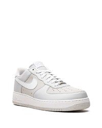 hellbeige Leder niedrige Sneakers von Nike