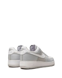 hellbeige Leder niedrige Sneakers von Nike