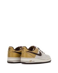 hellbeige Leder niedrige Sneakers von Nike