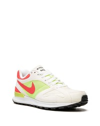 hellbeige Leder niedrige Sneakers von Nike