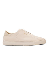 hellbeige Leder niedrige Sneakers von Axel Arigato