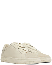 hellbeige Leder niedrige Sneakers von Axel Arigato