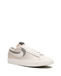 hellbeige Leder niedrige Sneakers von Nike