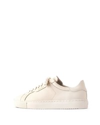 hellbeige Leder niedrige Sneakers von Axel Arigato