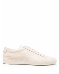 hellbeige Leder niedrige Sneakers von Common Projects